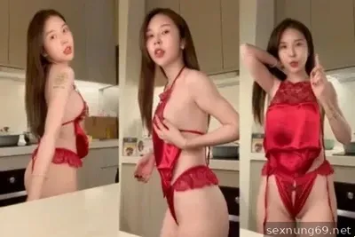 Tiktoker Dan Phuong pronkt met haar heerlijke kutranden